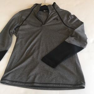 North Face Women’s quarter zip